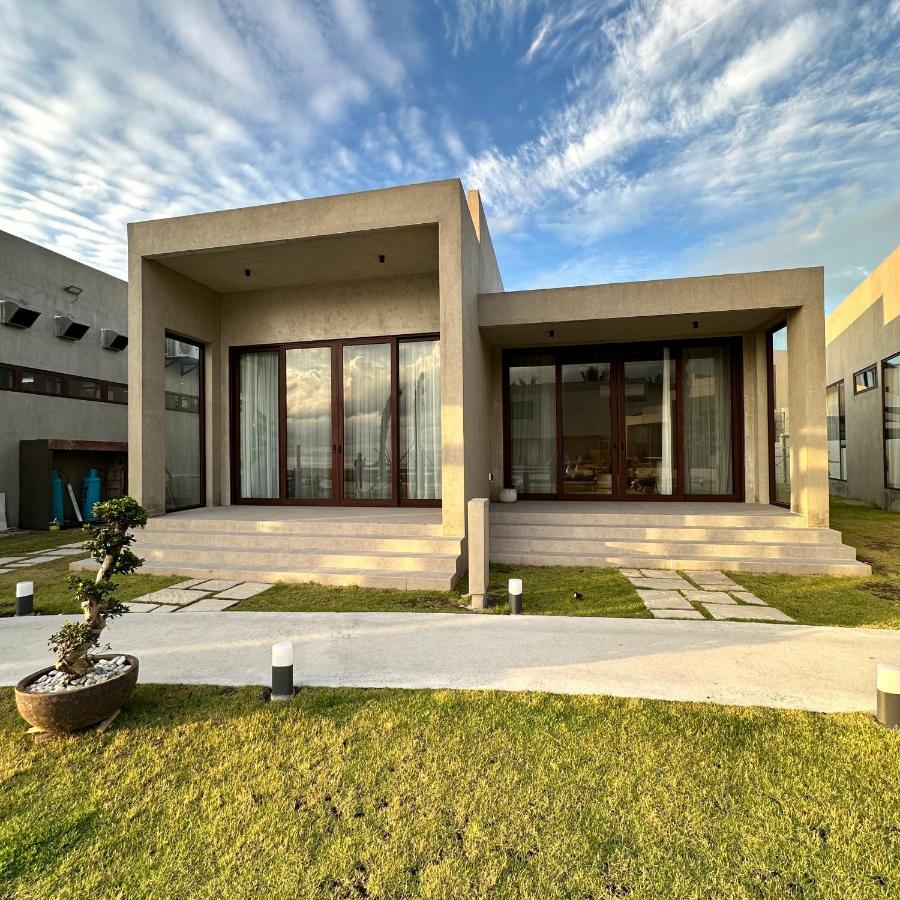 Tana Beach Villas Lian Exterior photo
